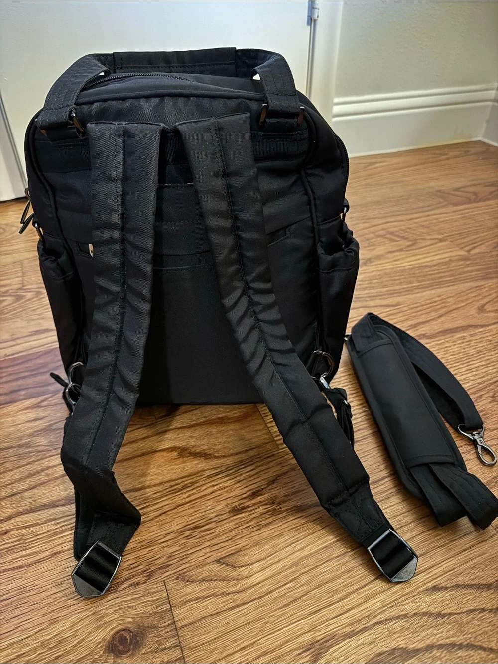 Rare Lug Convertible Mini Puddle Jumper 3 (Backpack Straps!) - Brushed Black - Picture 2 of 6